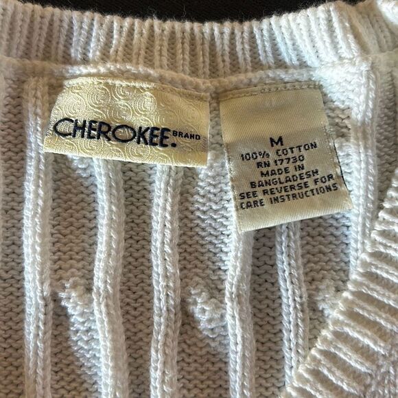 Short Sleeve White Cable Sweater - Picture 3 of 4